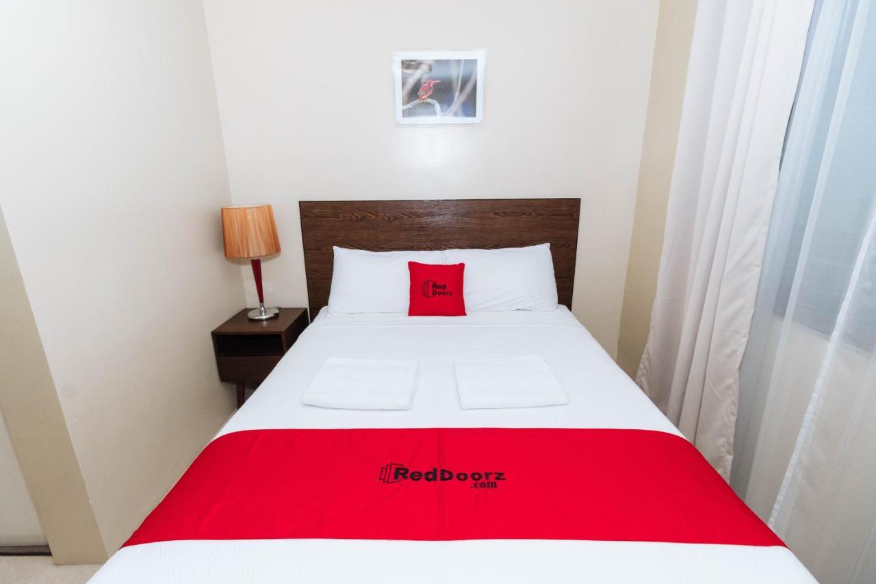 Reddoorz Near Osmena Highway 1 Hotel Makati City Kültér fotó