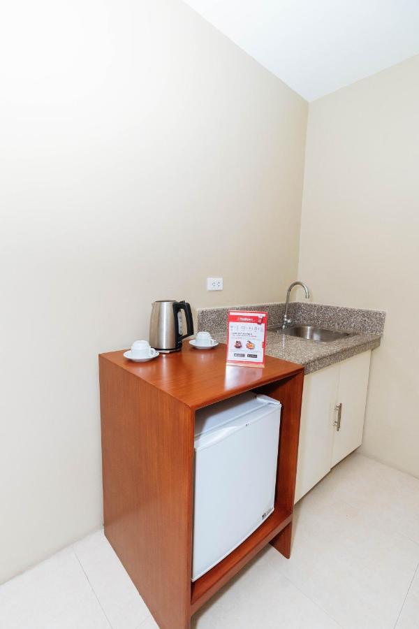 Reddoorz Near Osmena Highway 1 Hotel Makati City Kültér fotó